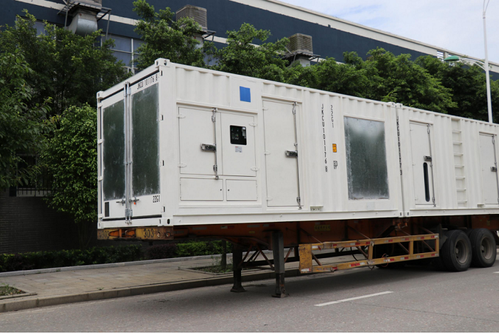 High Power Density and Energy Efficiency.png