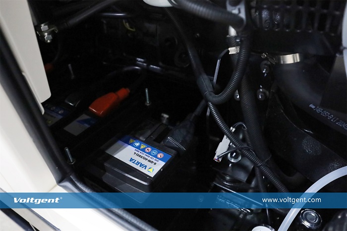 generators's battery.JPG